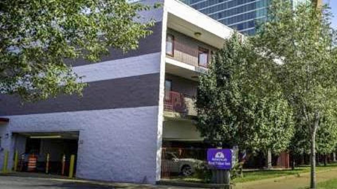 Americas Best Value Inn St. Louis Downtown Exterior foto